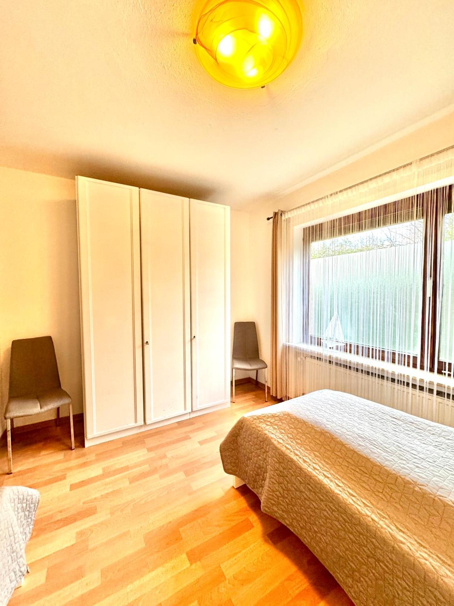 Ferienwohnung Im Erdgeschoss Mit Eingezaeunten Garten Und Terrasse Aurich Dış mekan fotoğraf